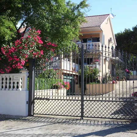 Holiday Home Villa Romantica Sveti Filip i Jakov Exterior photo